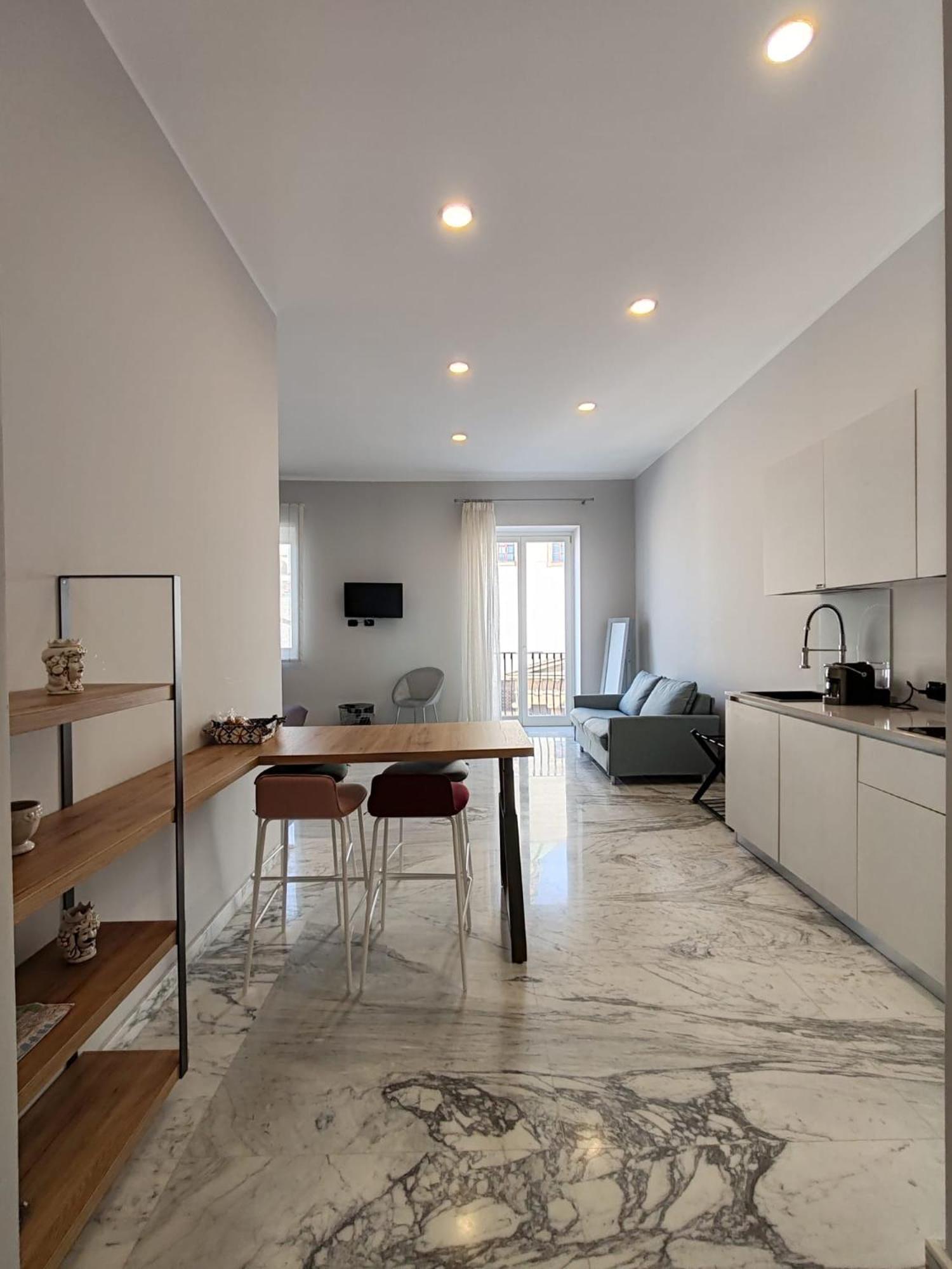 Lily Apartments ปาแลร์โม ภายนอก รูปภาพ
