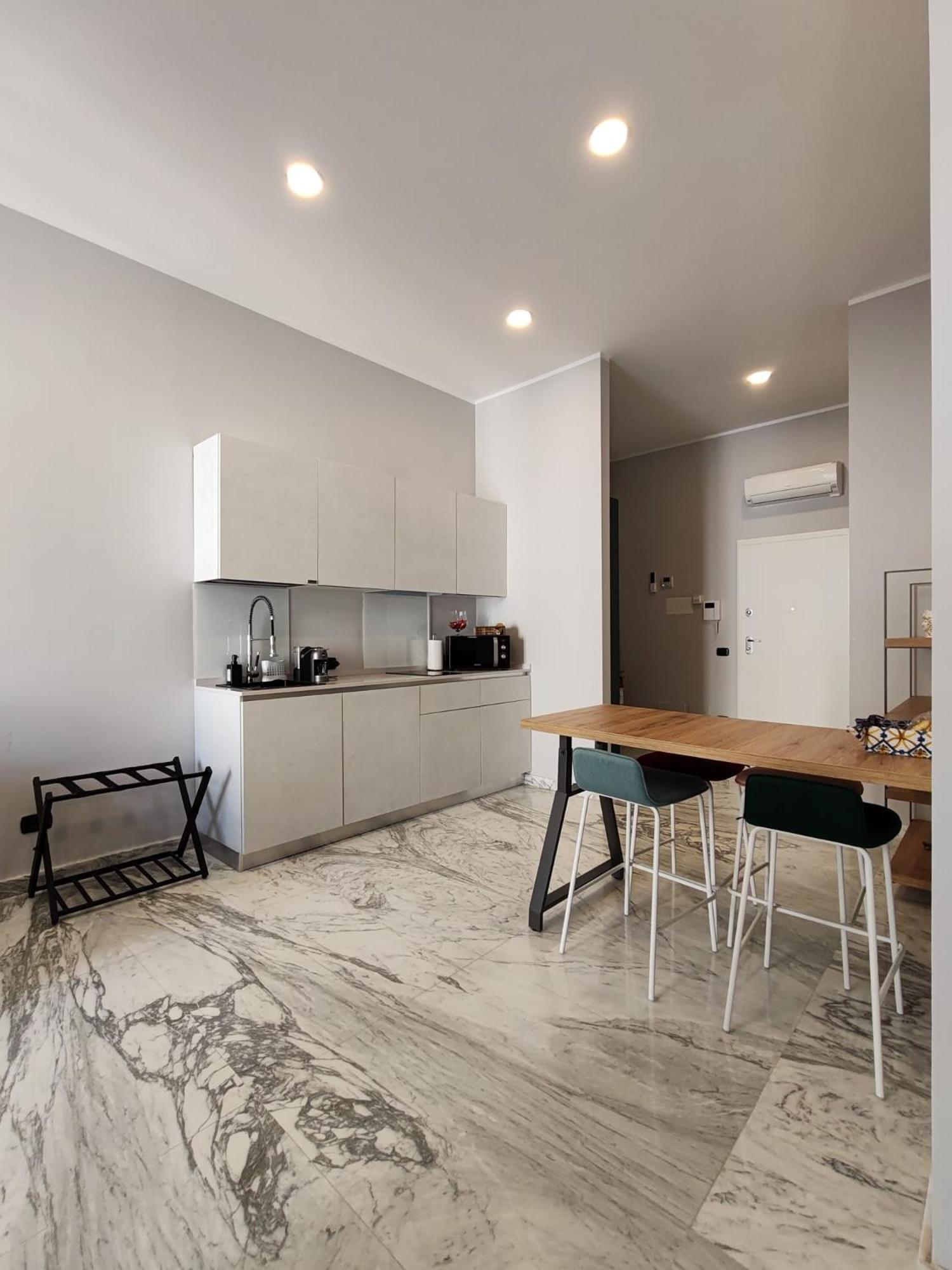 Lily Apartments ปาแลร์โม ภายนอก รูปภาพ